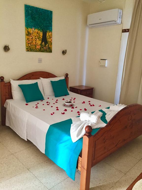 Appartement Estia Vasilis Manoli à Ayía Nápa Extérieur photo
